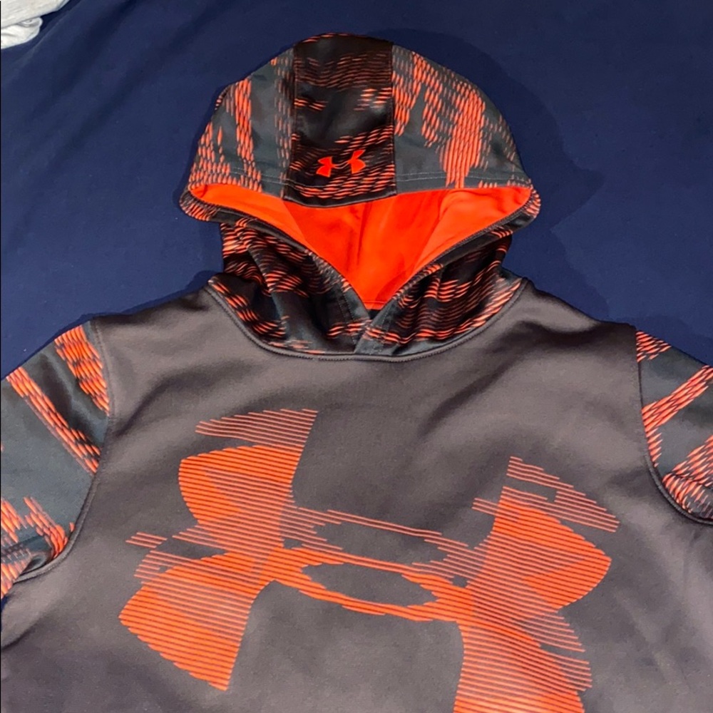 Under armour youth sweatshirt